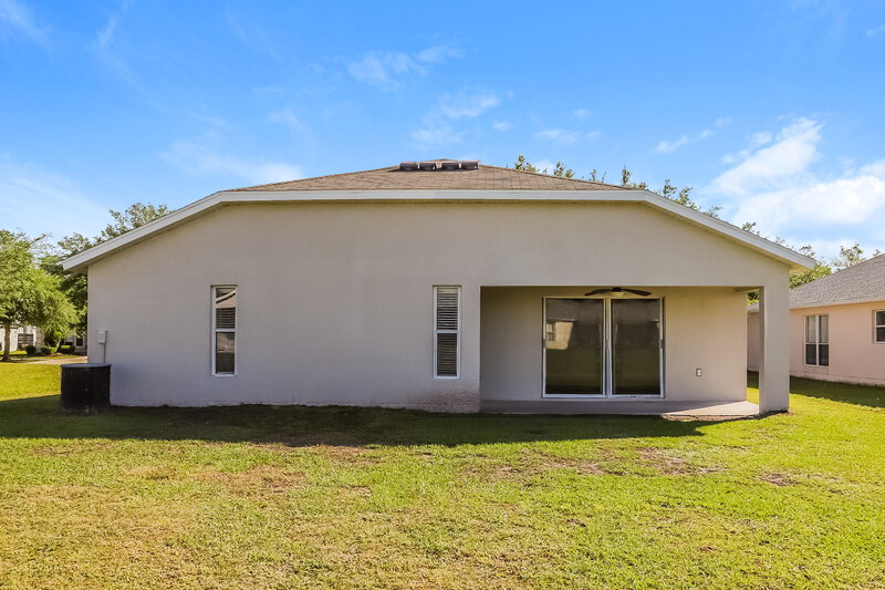 2,170/Mo, 11424 Misty Isle Ln Riverview, FL 33579 Rear View