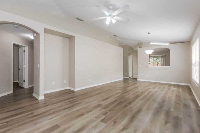 3,280/Mo, 1038 Harvest Moon Dr Seffner, FL 33584 Living Room View