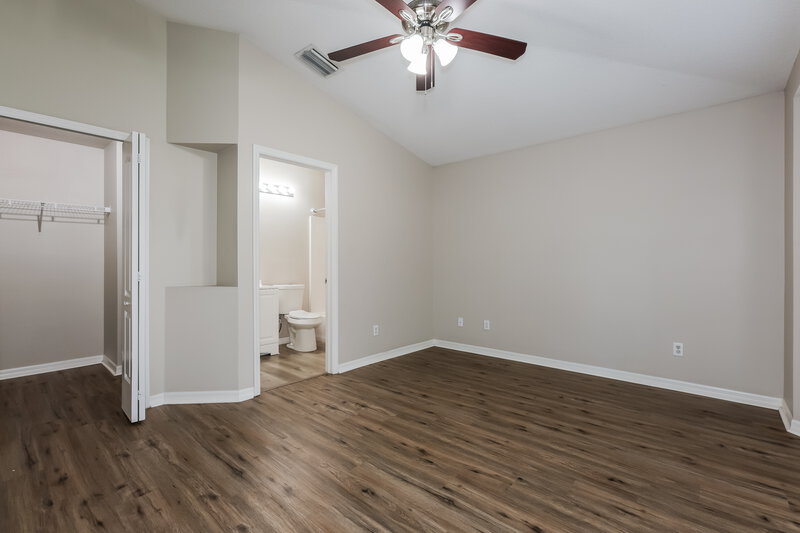 3,280/Mo, 1038 Harvest Moon Dr Seffner, FL 33584 Main Bedroom View 2