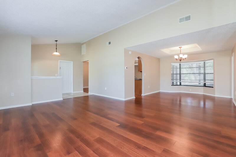2,380/Mo, 3607 Montclair Dr New Port Richey, FL 34655 Living Room View 2