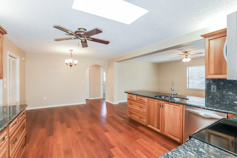 2,380/Mo, 3607 Montclair Dr New Port Richey, FL 34655 Kitchen View 3