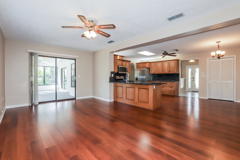 2,380/Mo, 3607 Montclair Dr New Port Richey, FL 34655 Family Room View 2