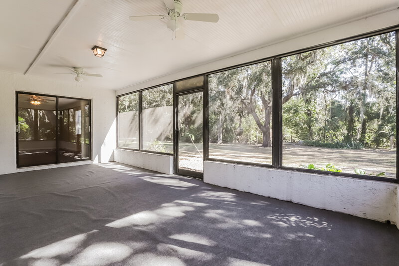 2,380/Mo, 3607 Montclair Dr New Port Richey, FL 34655 Sun Room View
