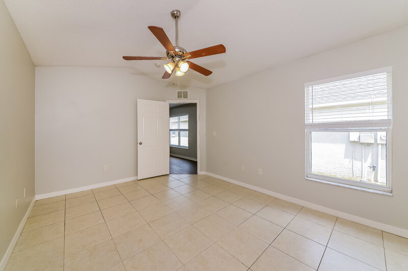 3,200/Mo, 727 Cristelle Jean Dr Ruskin, FL 33570 Main Bedroom View 2
