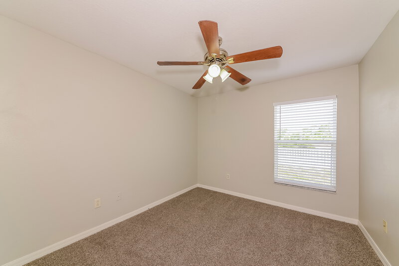 3,200/Mo, 727 Cristelle Jean Dr Ruskin, FL 33570 Bedroom View 3