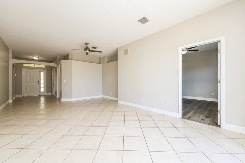 2,195/Mo, 13212 Cherry Bark Cir Riverview, FL 33579 Living Room View