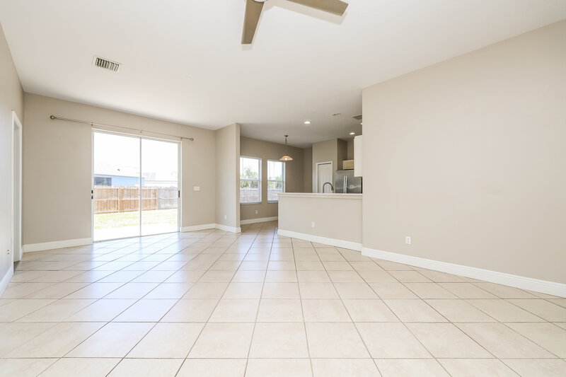 2,195/Mo, 13212 Cherry Bark Cir Riverview, FL 33579 Living Room View 2