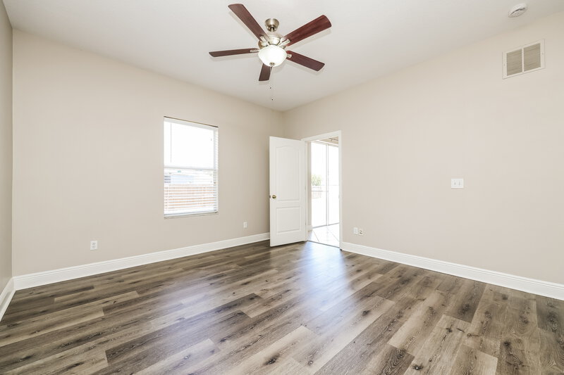 2,195/Mo, 13212 Cherry Bark Cir Riverview, FL 33579 Main Bedroom View 2