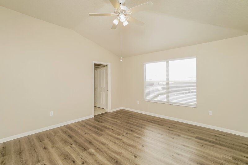 2,575/Mo, 8220 Crescent Moon Dr New Port Richey, FL 34655 Main Bedroom View