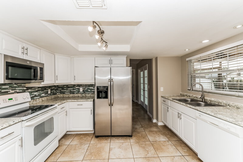 1,955/Mo, 7220 Bromley Dr New Port Richey, FL 34653 Kitchen View