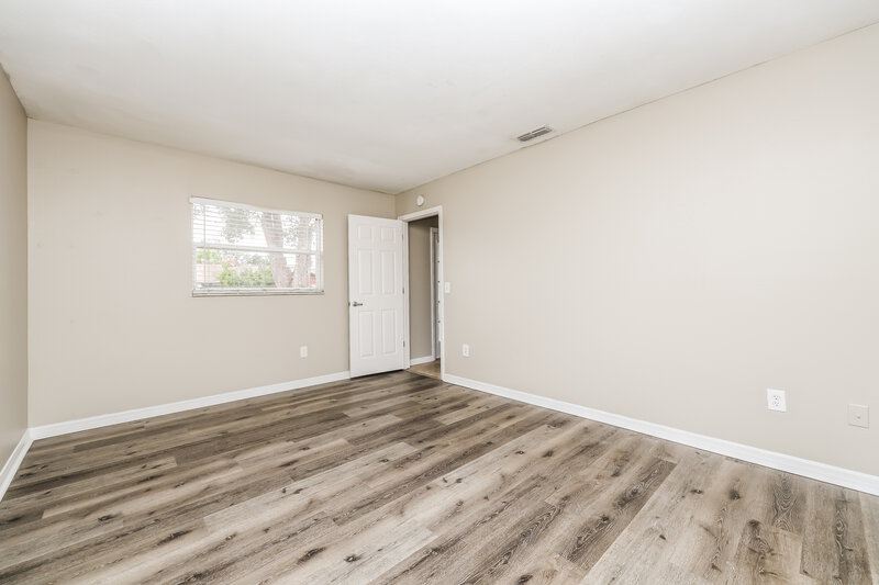 1,955/Mo, 7220 Bromley Dr New Port Richey, FL 34653 Main Bedroom View 2