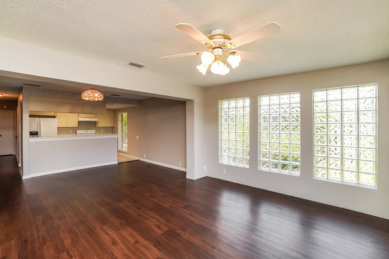 2,205/Mo, 3846 Player Dr New Port Richey, FL 34655 Dining Room View