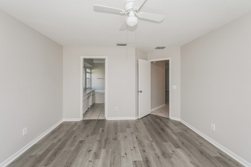 2,105/Mo, 1207 Sawdust Ct Valrico, FL 33596 Main Bedroom View