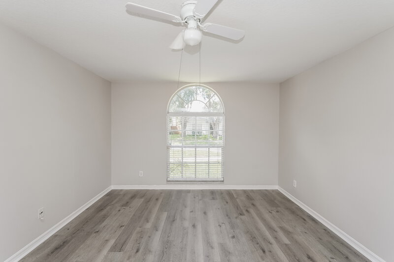 2,105/Mo, 1207 Sawdust Ct Valrico, FL 33596 Main Bedroom View 2
