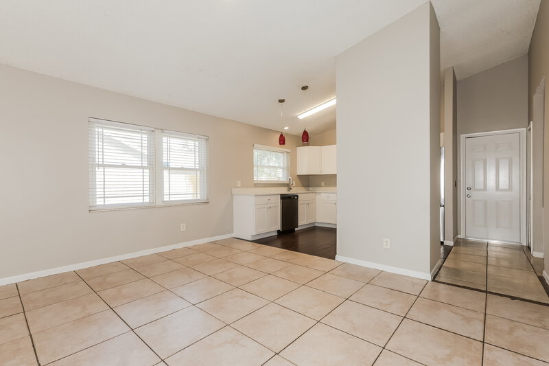1,990/Mo, 2027 Helm Ln Valrico, FL 33594 Dining Room View