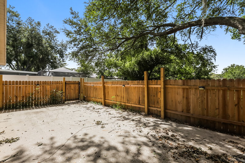 1,990/Mo, 2027 Helm Ln Valrico, FL 33594 Rear View 2