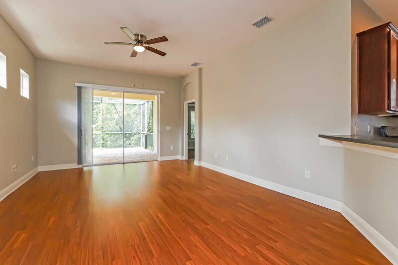 2,420/Mo, 8205 Lagerfeld Dr Land O' Lakes, FL 34637 Family Room View