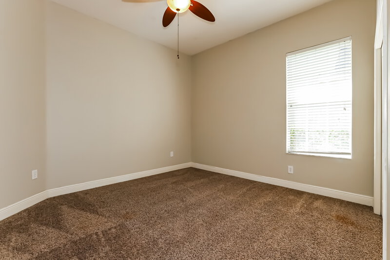 2,420/Mo, 8205 Lagerfeld Dr Land O' Lakes, FL 34637 Bedroom View 2