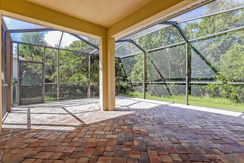 2,420/Mo, 8205 Lagerfeld Dr Land O' Lakes, FL 34637 Rear View 2