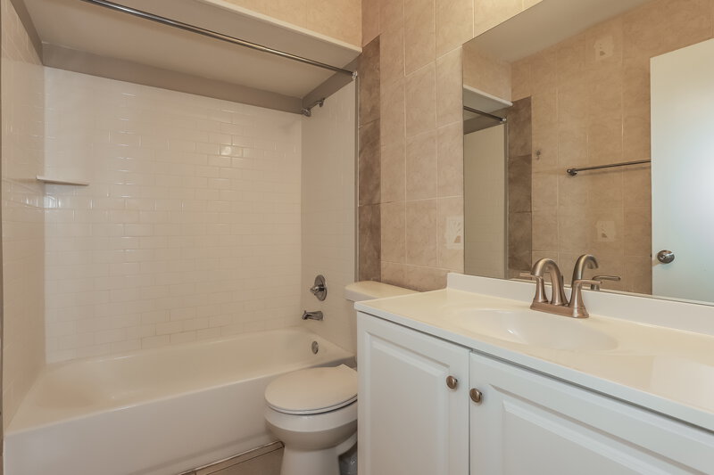 2,335/Mo, 14936 Glasgow Ct Tampa, FL 33624 Bathroom View