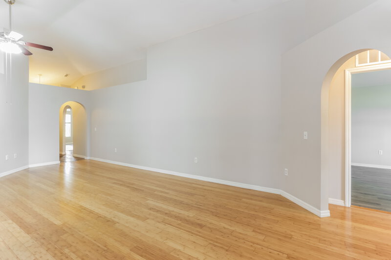 4,050/Mo, 3246 Bellericay Ln Land O' Lakes, FL 34638 Living Room View 2