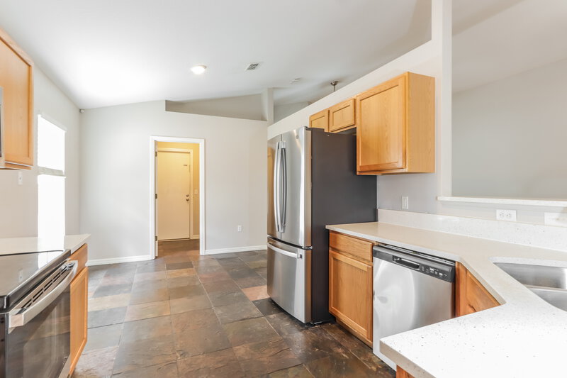 4,050/Mo, 3246 Bellericay Ln Land O' Lakes, FL 34638 Kitchen View