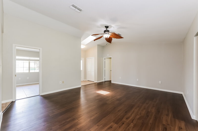2,020/Mo, 5539 Browning Dr New Port Richey, FL 34655 Living Room View 2