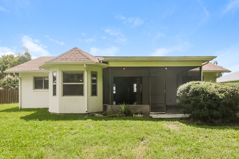 2,020/Mo, 5539 Browning Dr New Port Richey, FL 34655 Rear View