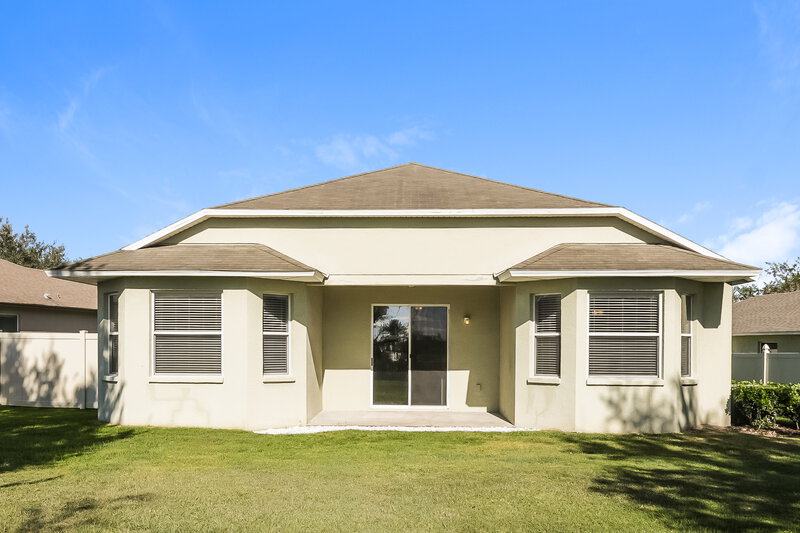 2,120/Mo, 3911 Constantine Loop Wesley Chapel, FL 33543 Rear View