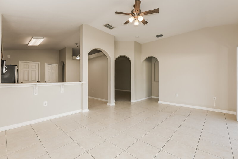 1,970/Mo, 12006 Butler Woods Cir Riverview, FL 33579 Family Room View 2