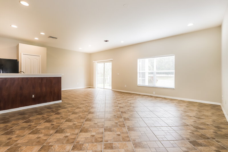 2,225/Mo, 728 Star Pointe Dr Seffner, FL 33584 Living Room View