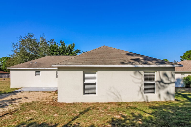 1,830/Mo, 4088 Everett Ave Spring Hill, FL 34609 Rear View