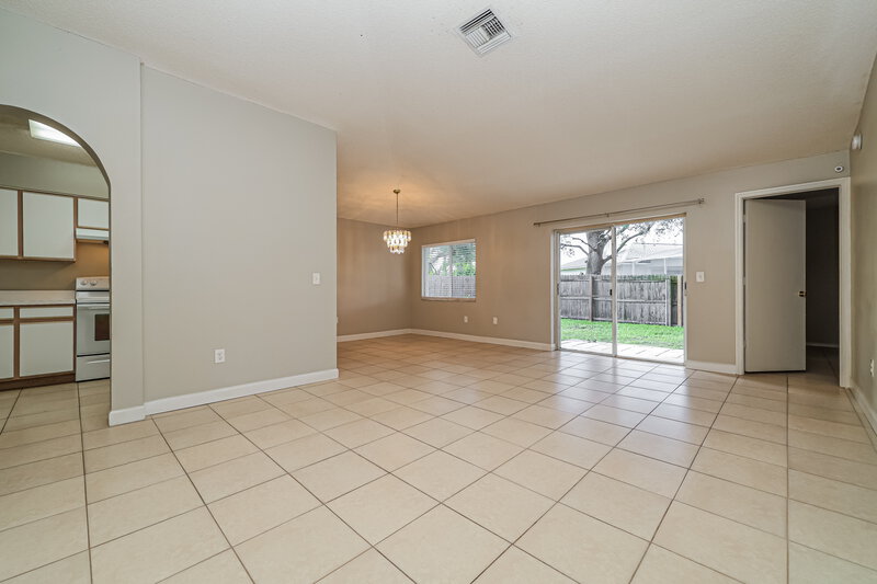 2,025/Mo, 1444 Birchstone Ave Brandon, FL 33511 Living Room View