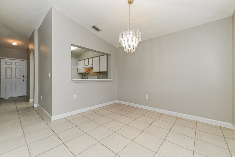 2,025/Mo, 1444 Birchstone Ave Brandon, FL 33511 Dining Room View