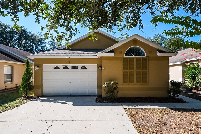 2,040/Mo, 614 Cape Cod Cir Valrico, FL 33594 External View