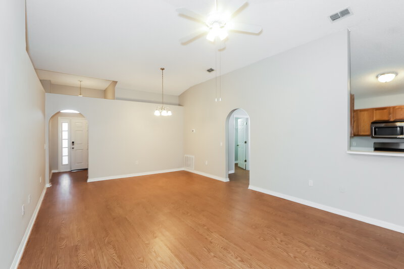 2,080/Mo, 5418 Treig Ln Wesley Chapel, FL 33545 Living Room View