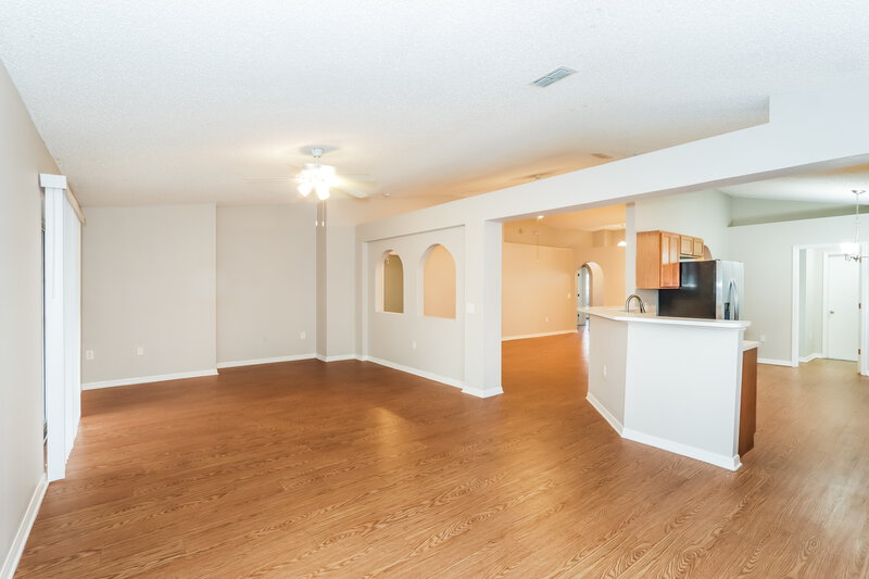 2,080/Mo, 5418 Treig Ln Wesley Chapel, FL 33545 Living Room View 2