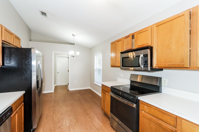2,080/Mo, 5418 Treig Ln Wesley Chapel, FL 33545 Kitchen View