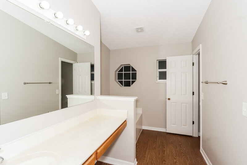 2,080/Mo, 5418 Treig Ln Wesley Chapel, FL 33545 Main Bathroom View
