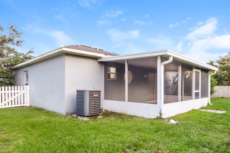 2,080/Mo, 5418 Treig Ln Wesley Chapel, FL 33545 Rear View
