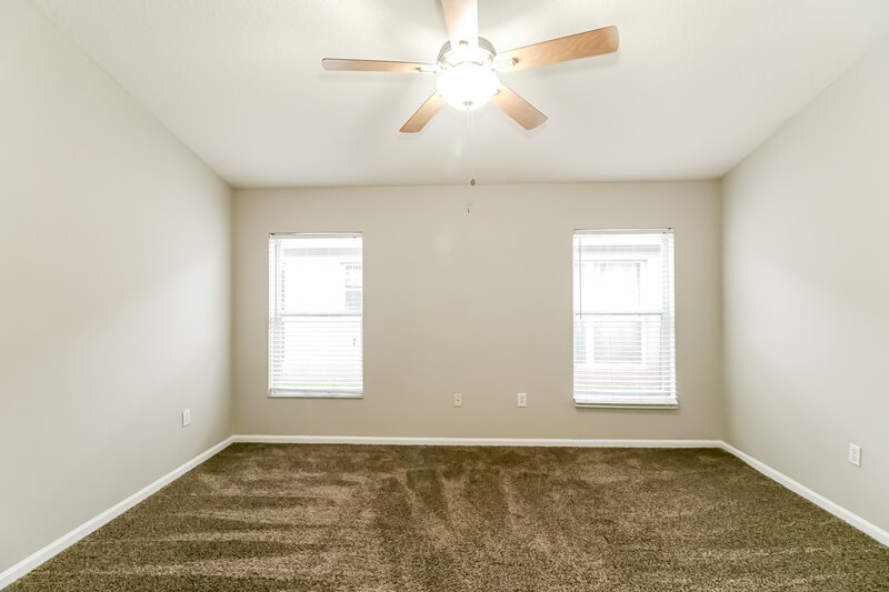 2,330/Mo, 5900 War Admiral Dr Wesley Chapel, FL 33544 Main Bedroom View