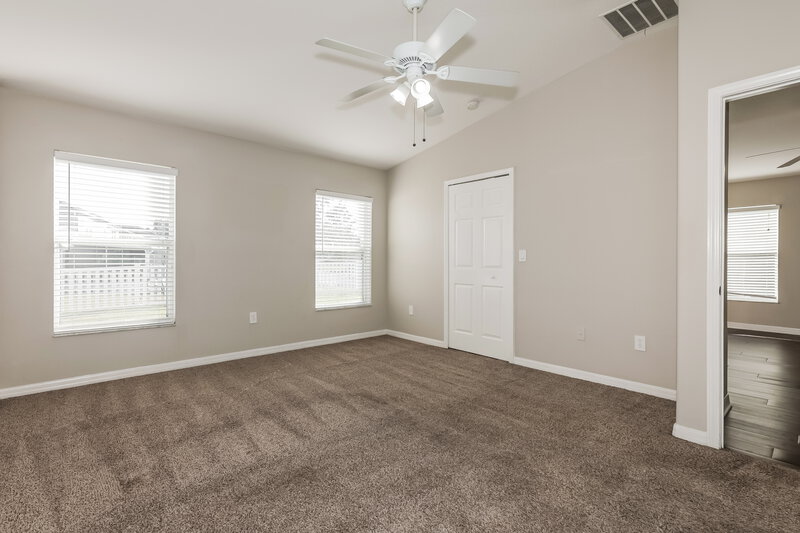 2,140/Mo, 17344 Mint Leaf Ln Land O' Lakes, FL 34638 Main Bedroom View 2