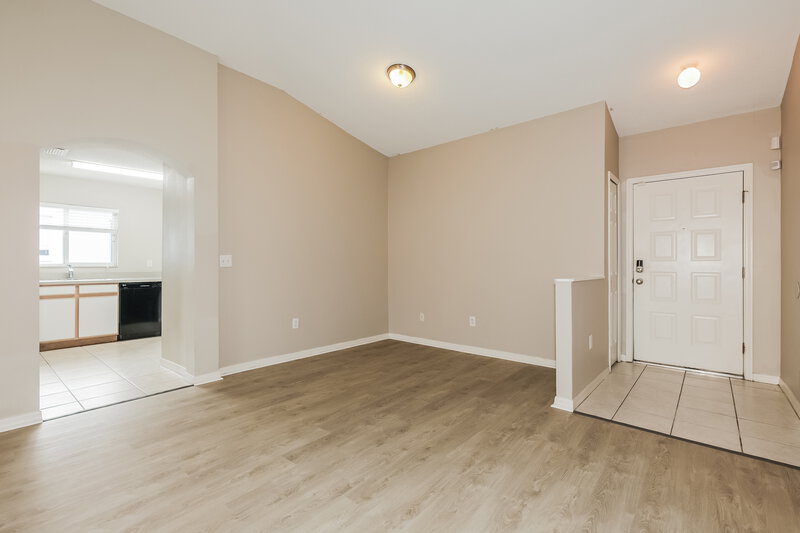 2,210/Mo, 3146 Pine Top Dr Valrico, FL 33594 Living Room View