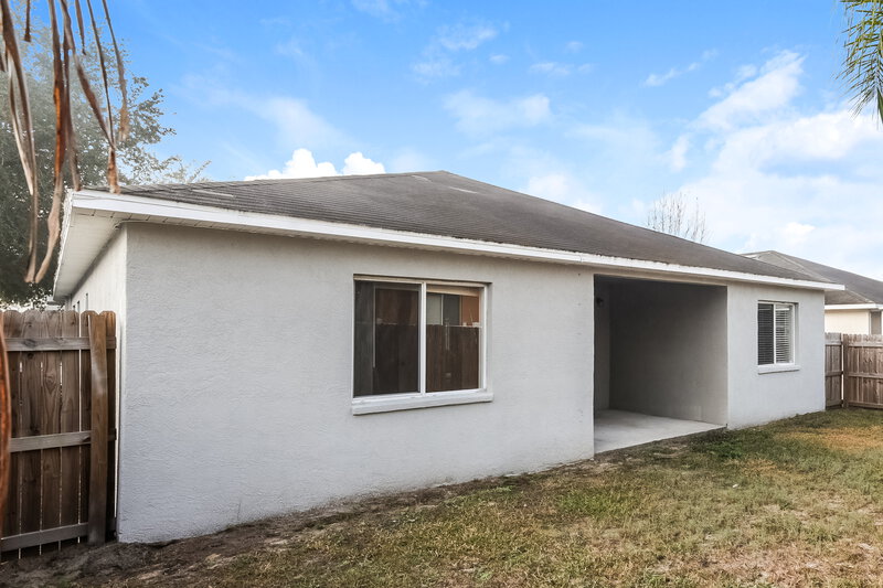 2,210/Mo, 3146 Pine Top Dr Valrico, FL 33594 Rear View