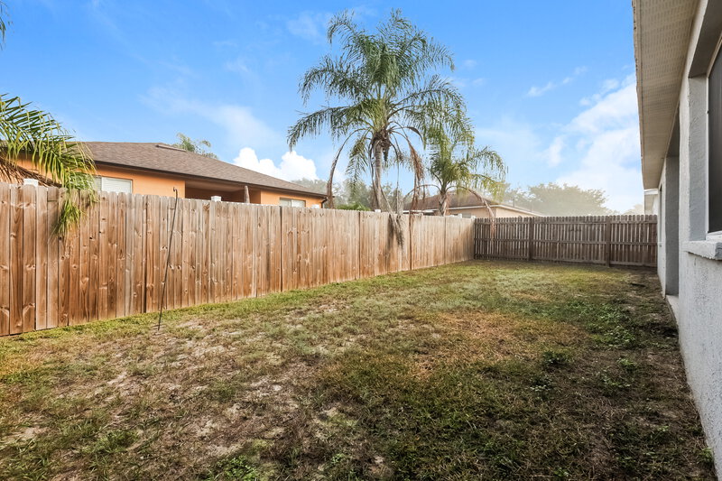 2,210/Mo, 3146 Pine Top Dr Valrico, FL 33594 Rear View 2