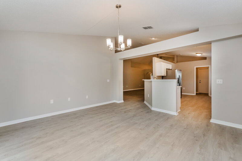 2,000/Mo, 1507 Alhambra Crest Dr Ruskin, FL 33570 Dining Room View