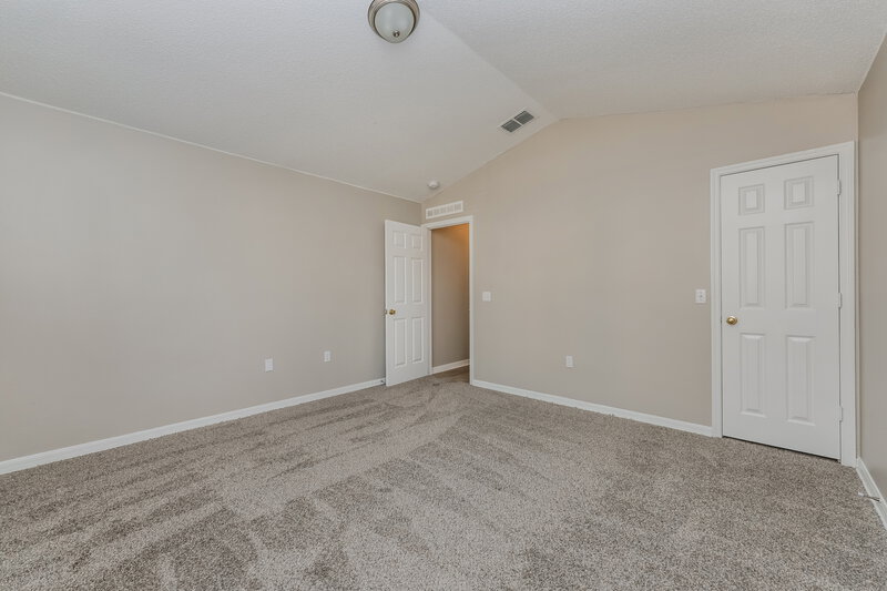 2,000/Mo, 1507 Alhambra Crest Dr Ruskin, FL 33570 Bedroom View