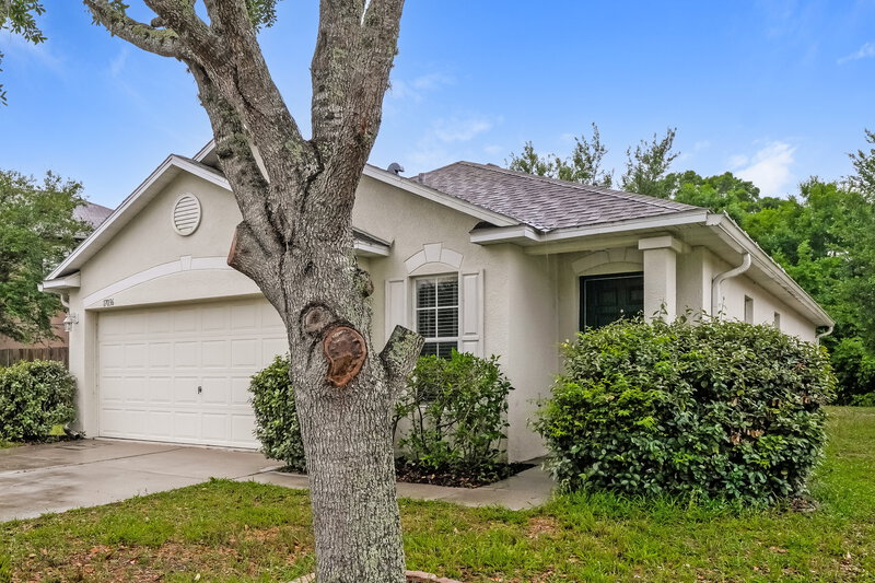 2,120/Mo, 17036 Lixberry Way Land O Lakes, FL 34638 Front View