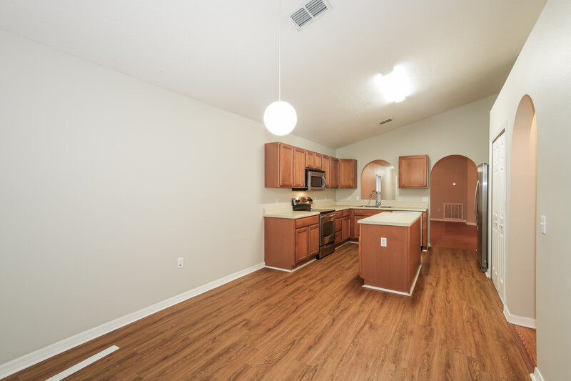 2,120/Mo, 17036 Lixberry Way Land O Lakes, FL 34638 Dining Room View 2