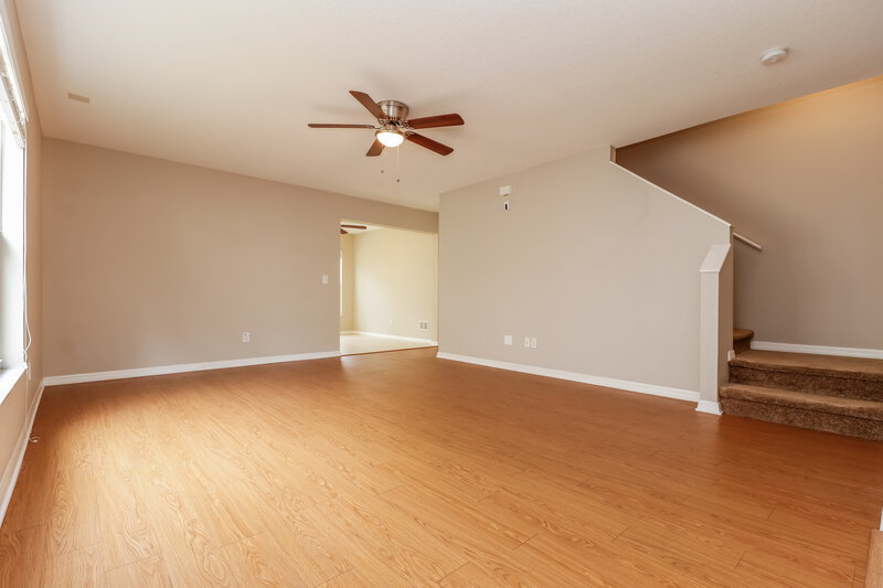 3,650/Mo, 1733 Horsechestnut Ct Trinity, FL 34655 Living Room View 2